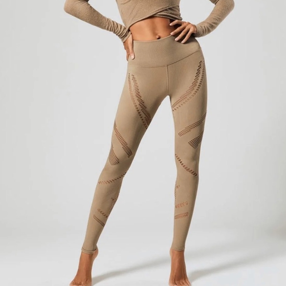 Alo Yoga Leggings